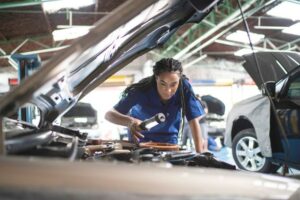 Redesigned Training Program Helps ​Recruit and Retain ​Top Talent ​for Global Automotive Manufacturer