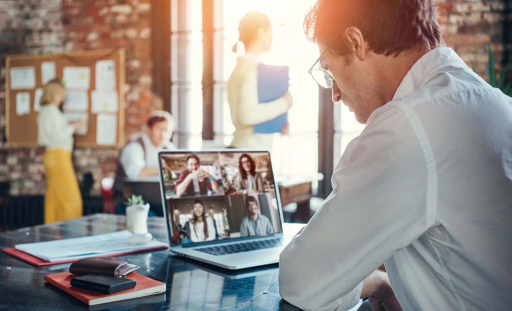 Leader Mindsets: New Ways of Thinking for a New Hybrid World